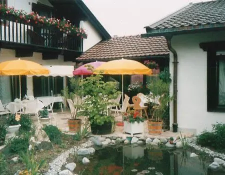 Guest house Edelweiss 3*