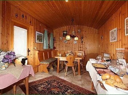 Guest house Edelweiss 3*