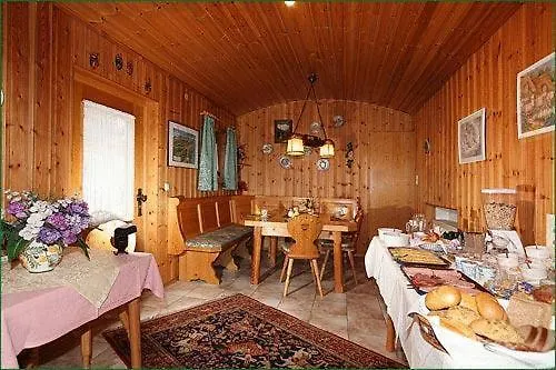 Casa de hóspedes Edelweiss 3*